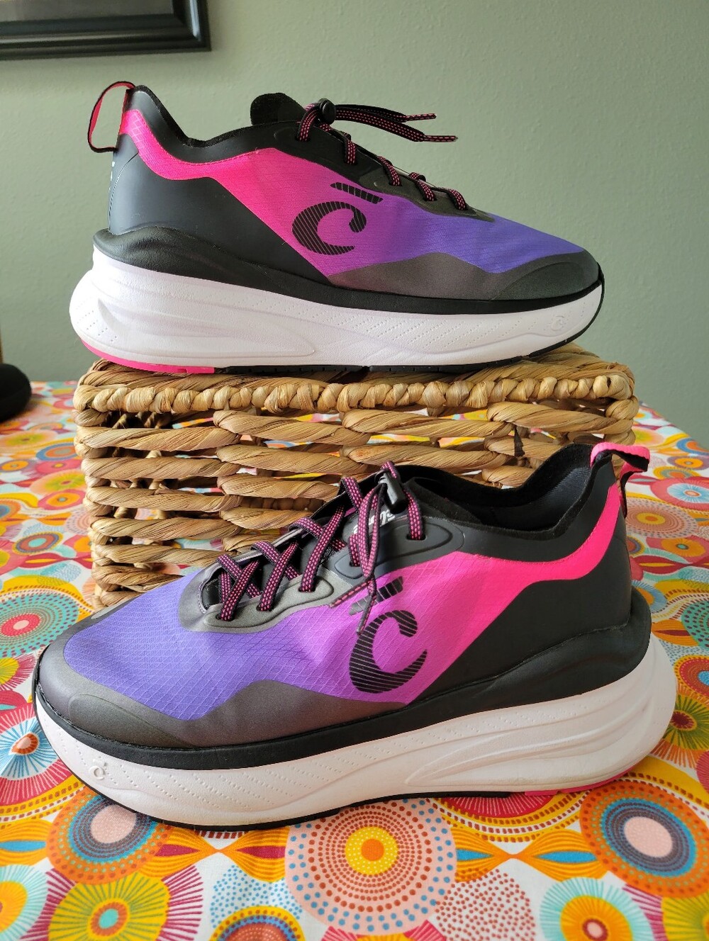 Clove Women's Supercush™ Alto Black / Purple / Pink Lace up Shoe Size 9